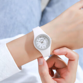 SKMEI 1722 Simple Design Luxury Analog Silicone Strap Wrist Watch For Women - white