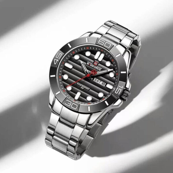 NAVIFORCE NF9198 Casual Quartz Luminous Date Week Stainless Steel Watch For Men - Silver/Black